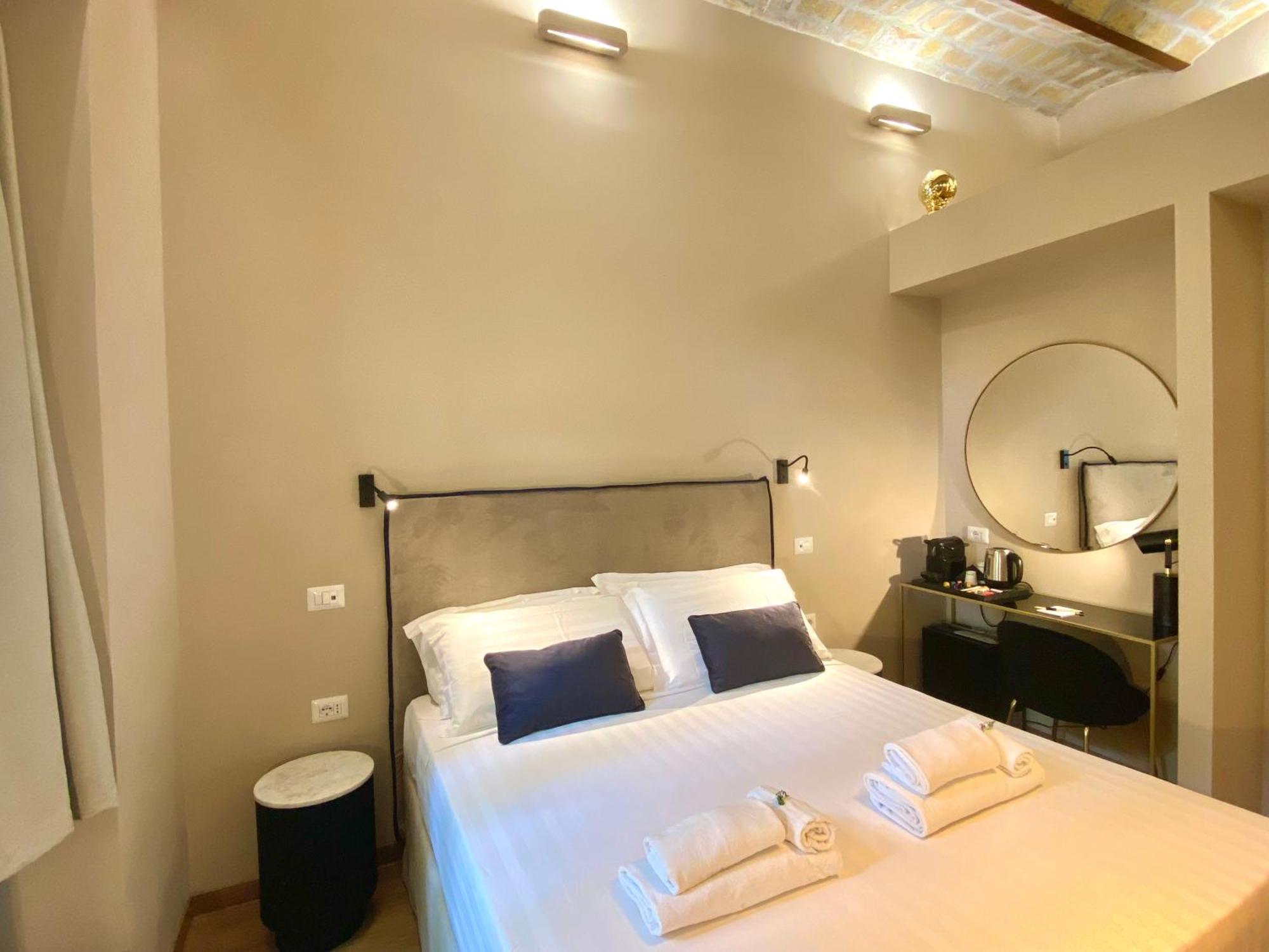 Queen Of Rome Luxury Rooms Eksteriør bilde