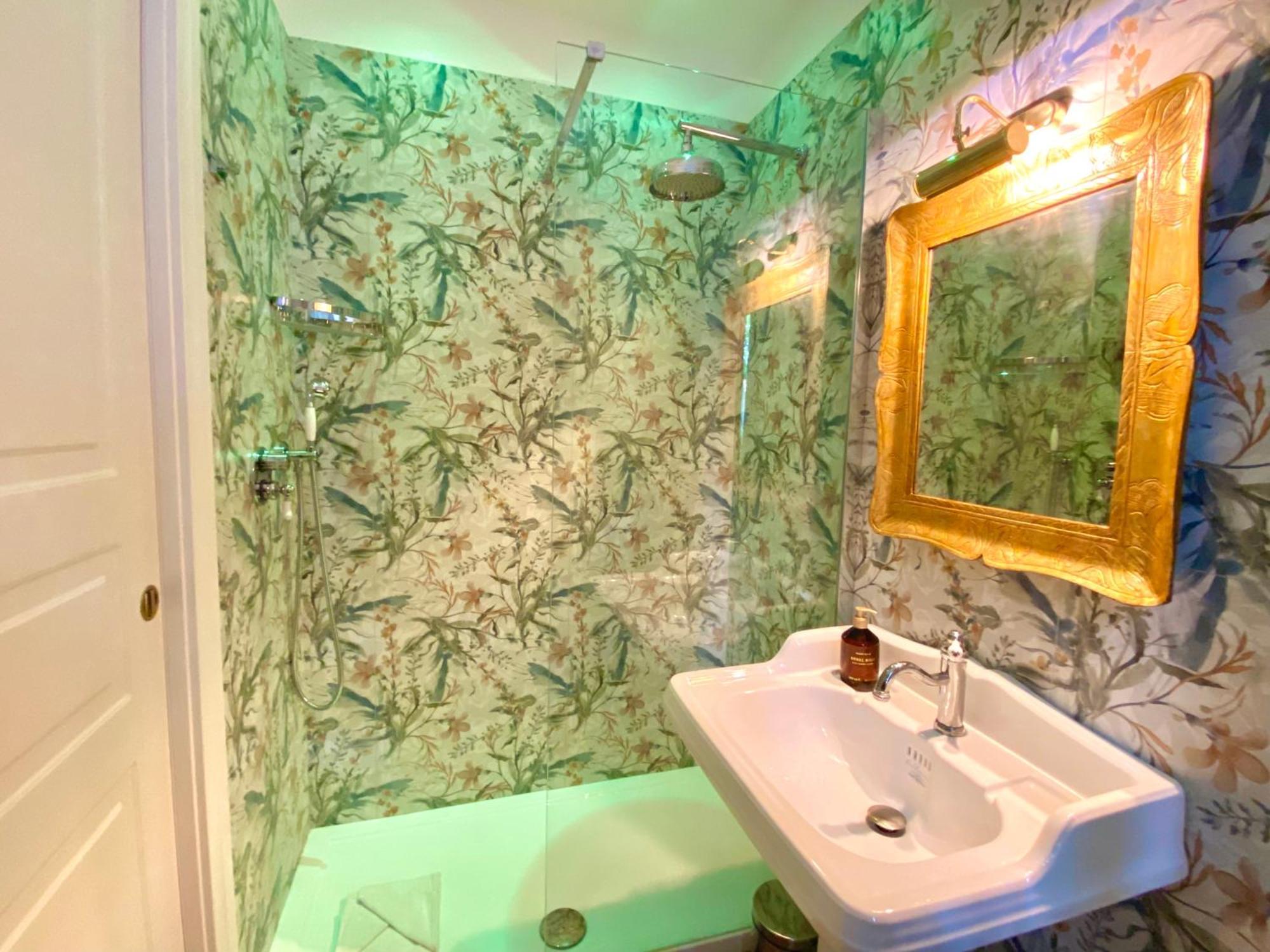 Queen Of Rome Luxury Rooms Eksteriør bilde