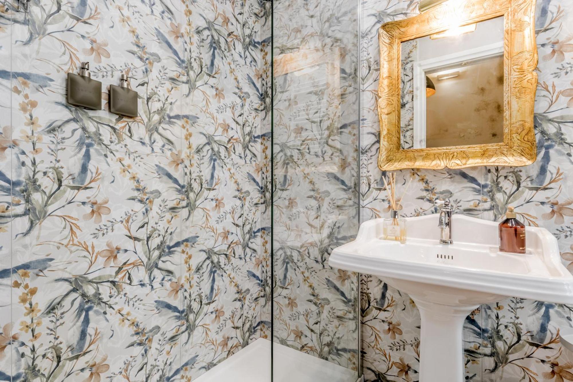 Queen Of Rome Luxury Rooms Eksteriør bilde
